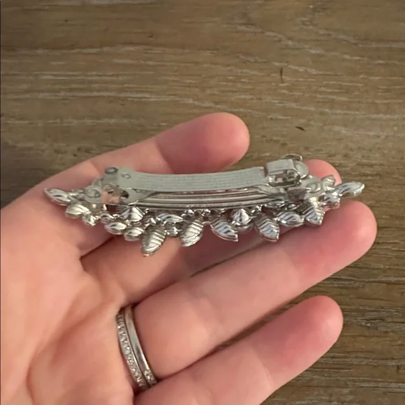 Crystal & Pearl Hair Barrette Clip - Picture 4 of 4